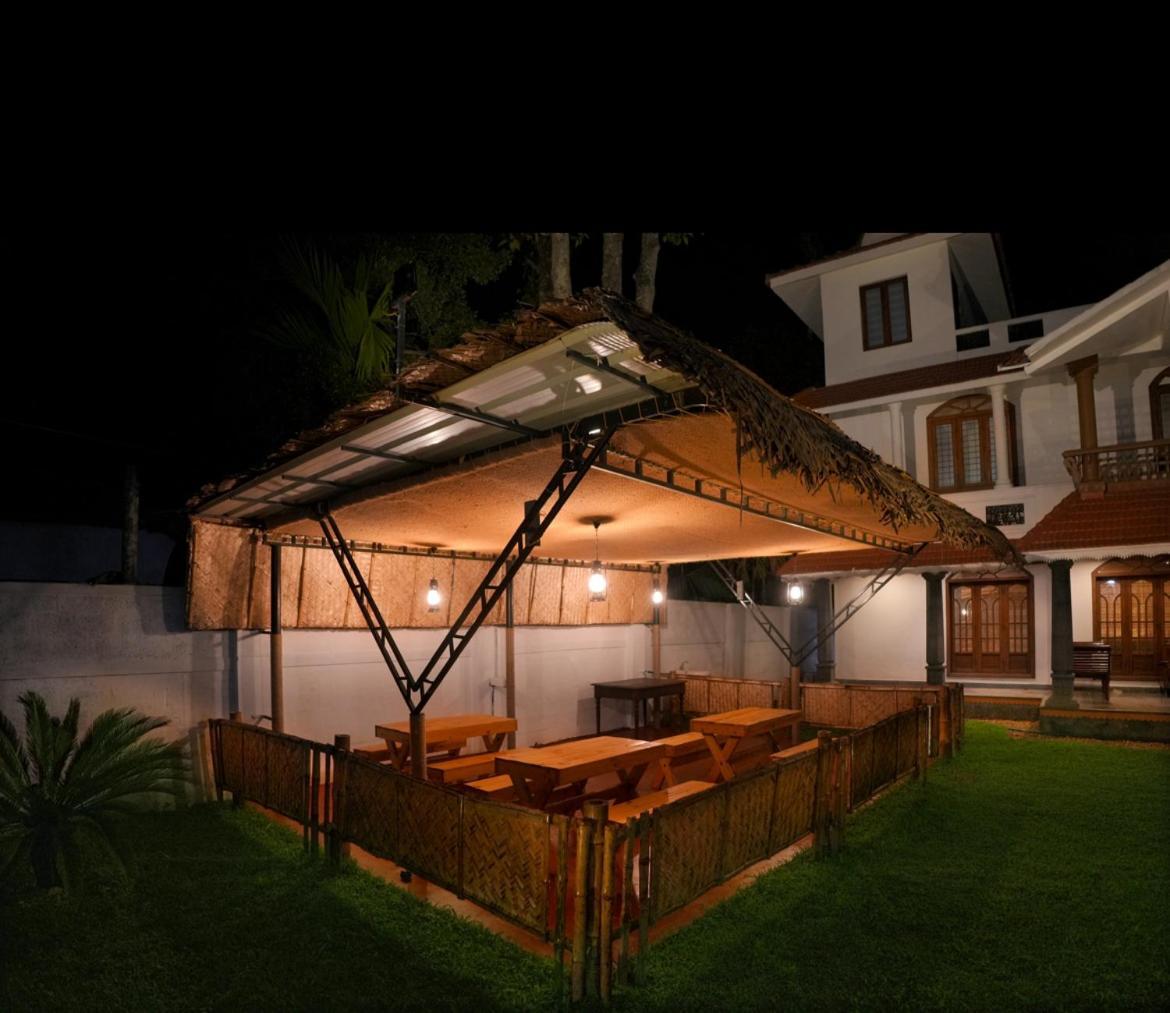 Marari Casa De Victoria Bed & Breakfast Alappuzha ภายนอก รูปภาพ